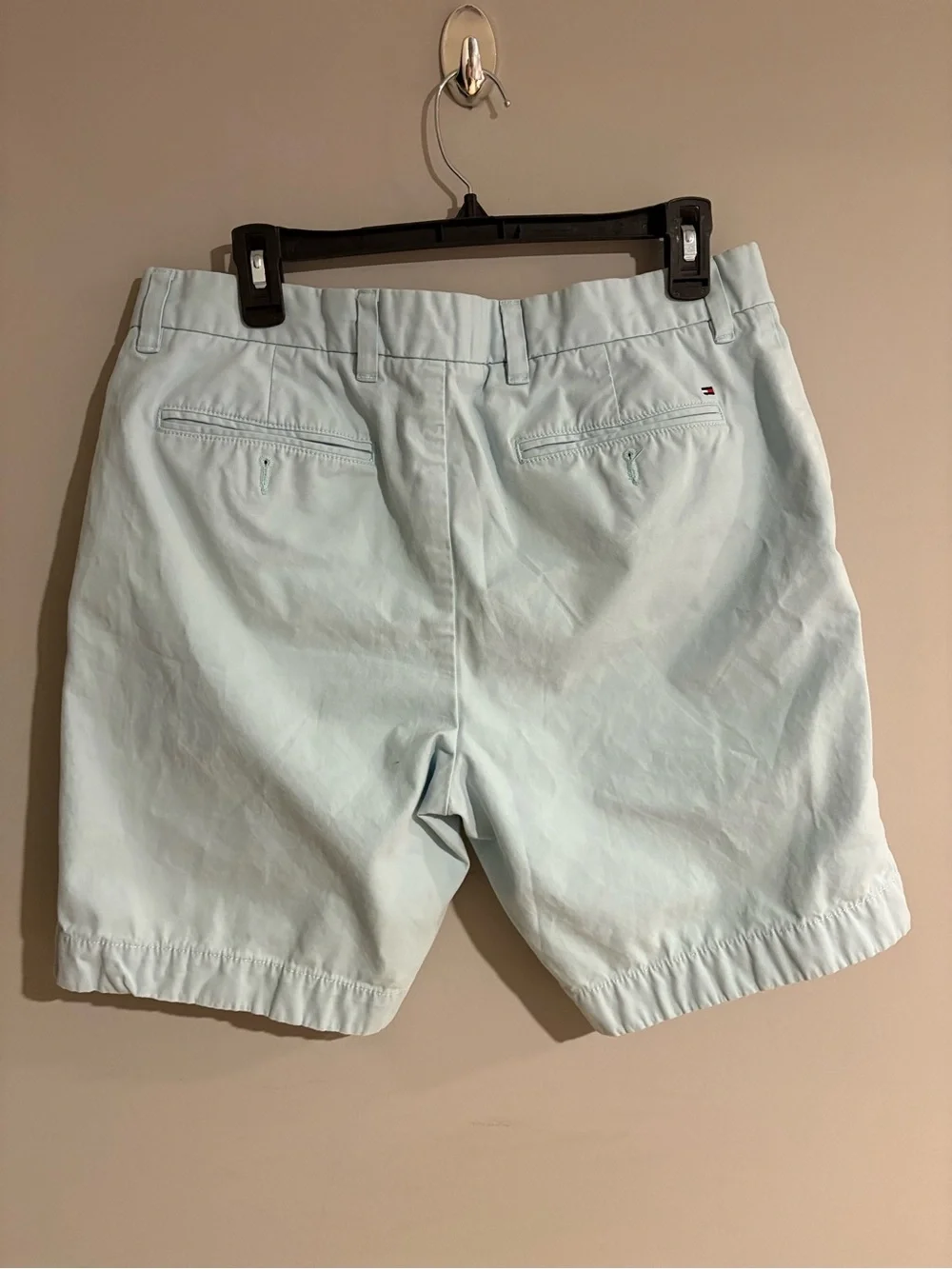 Tommy Hilfiger Chino Shorts Men’s 33 Light Blue Classic Preppy